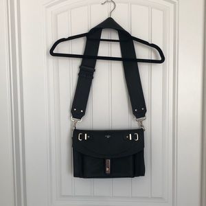 GUESS Messenger Cross Body Bag